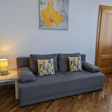 3-Bedroom Apt In Town Square Wroclaw Exterior photo