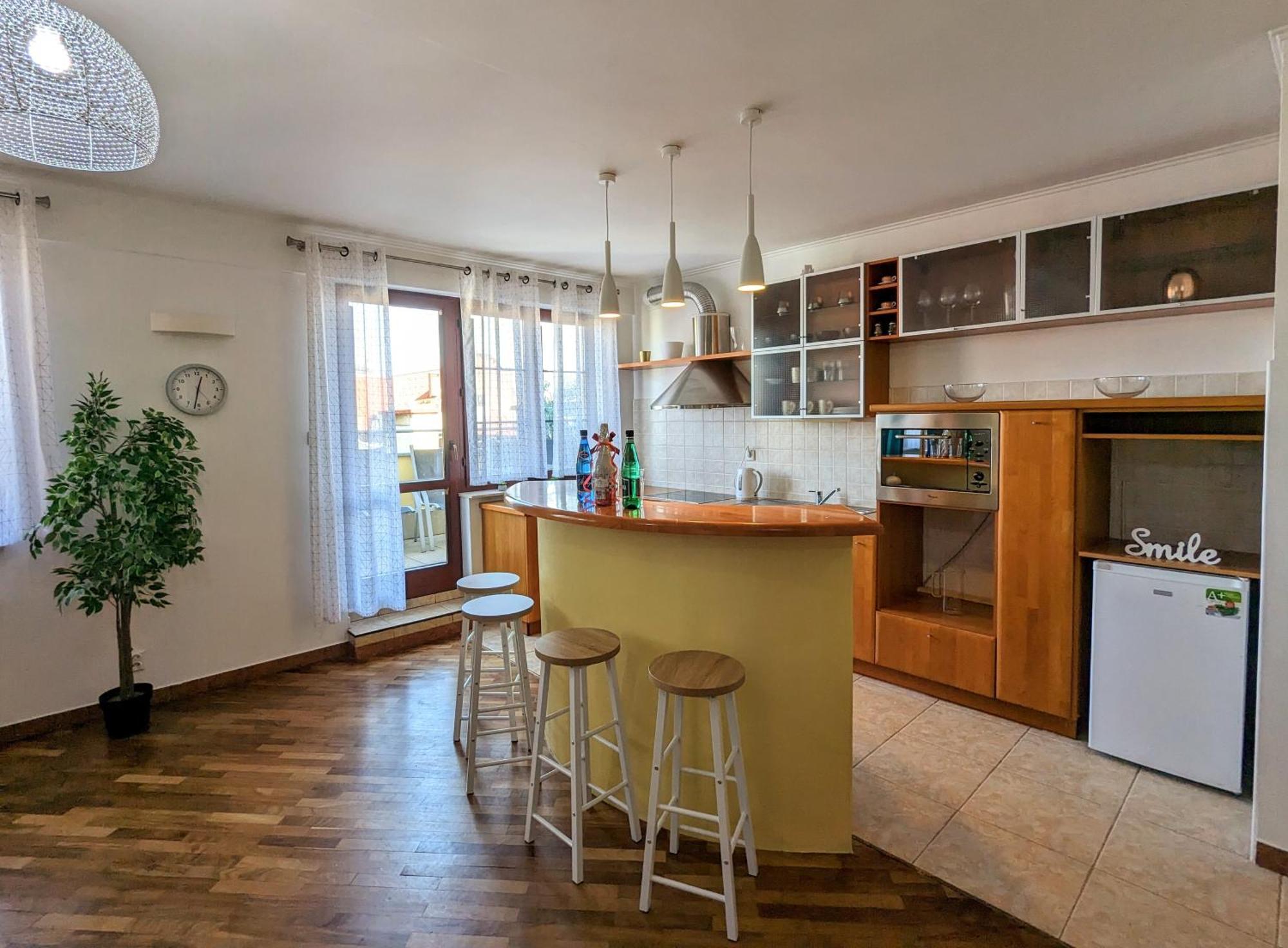 3-Bedroom Apt In Town Square Wroclaw Exterior photo